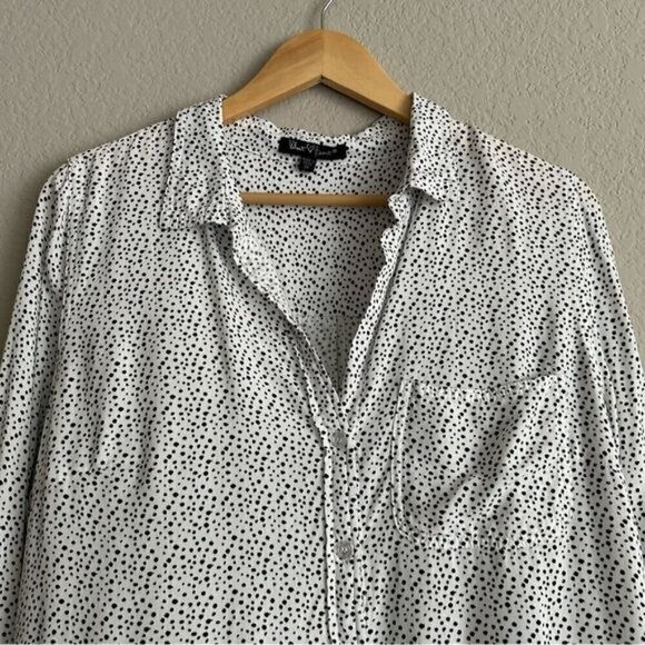 velvet heart white button down shirt with black polka dots size 1X - Picture 5 of 7